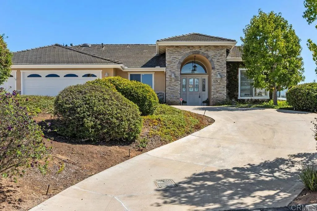 2286 Crest Hill Lane — photo