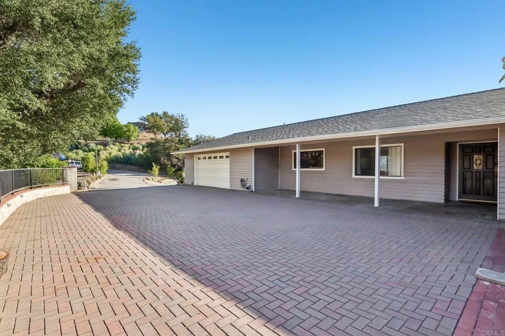 39339 De Luz Road, Fallbrook, CA 92028 — photo 2