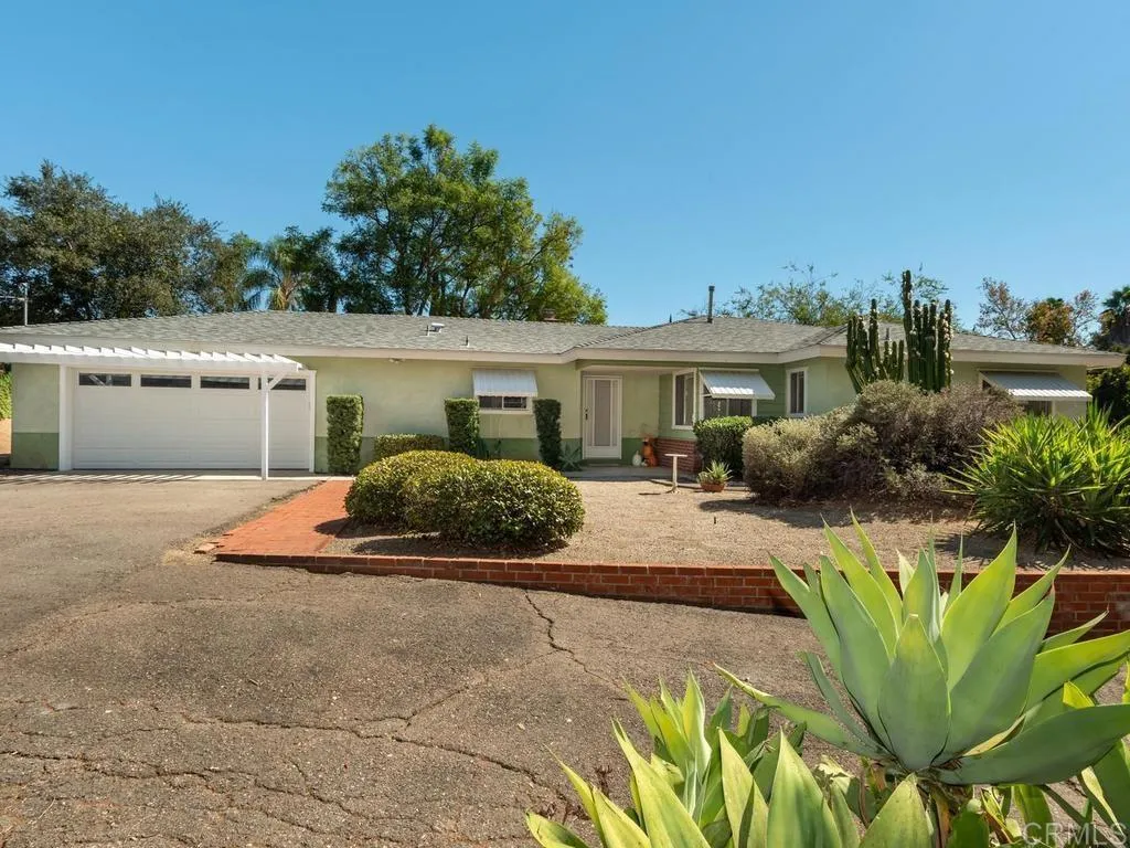 13311 Marjay Drive, Lakeside, CA 92040