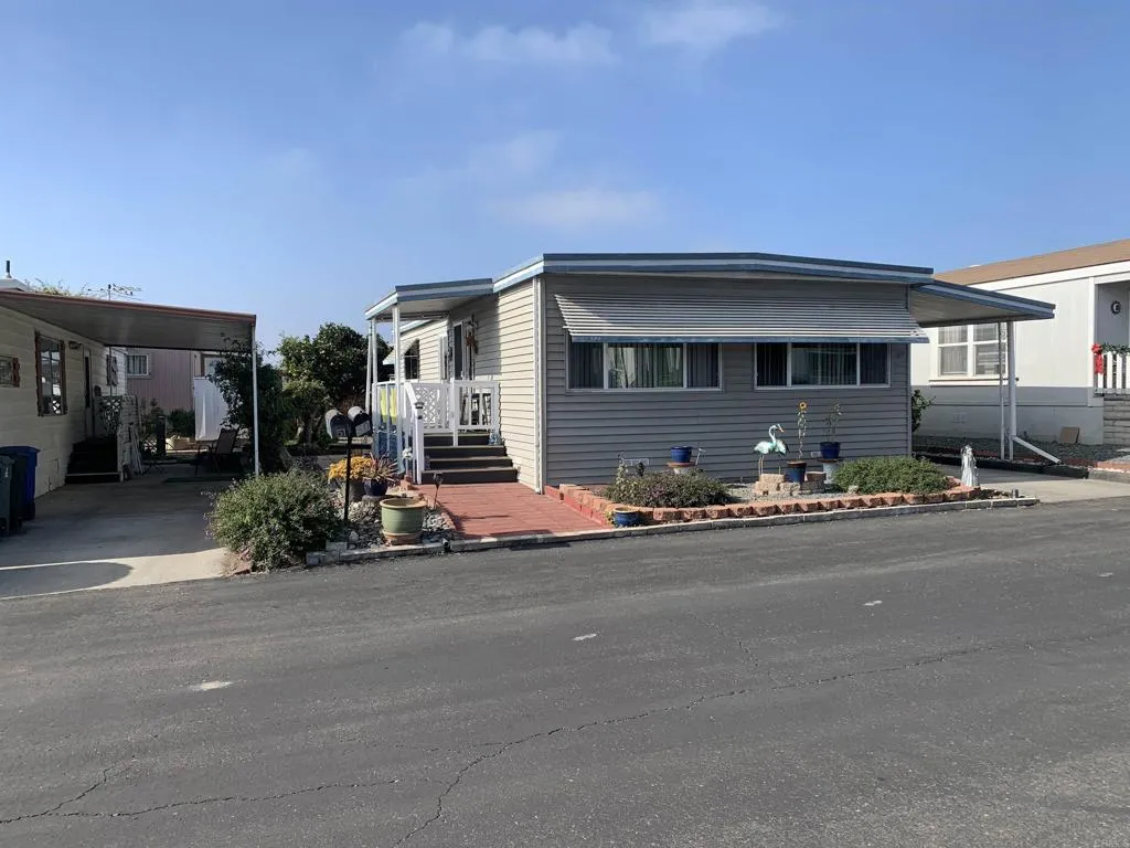 501 Anita Street Spc 50 — photo
