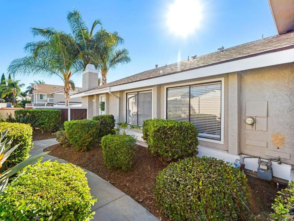 236 Riverview Way, Oceanside, CA 92057 — photo 2
