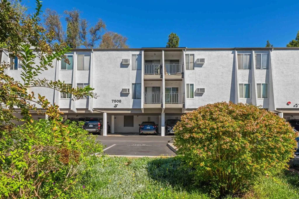 7508 Parkway Drive Unit 108 — photo