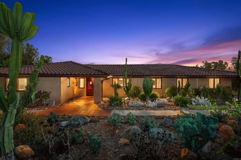 17543 Rancho del Rio, Rancho Santa Fe, CA 92067 — photo 2