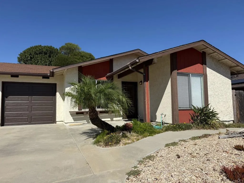 4558 Golden Ridge Drive — photo