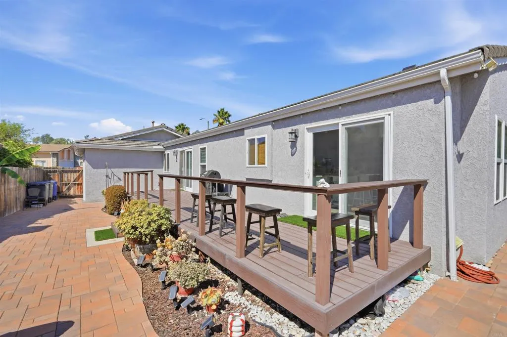 2326 Azure Lane — photo