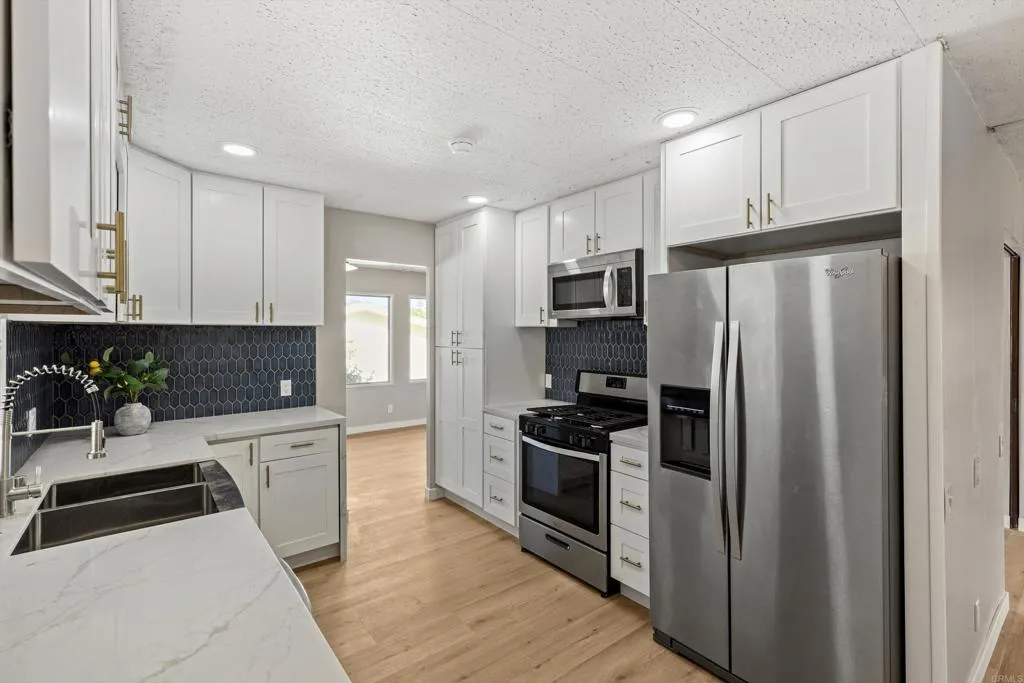 1145 E Barham Unit 137 — photo