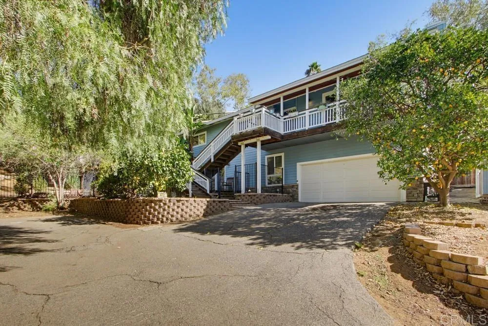 472 E Kalmia Street, Fallbrook, CA 92028 — photo 2