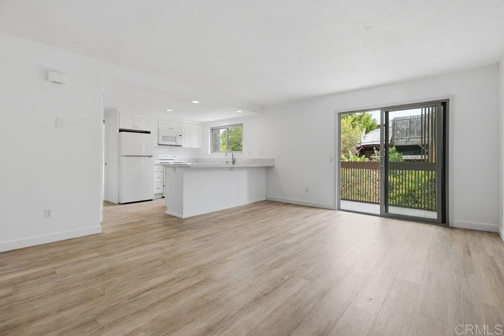 155 Rosebay Drive Unit 40 — photo