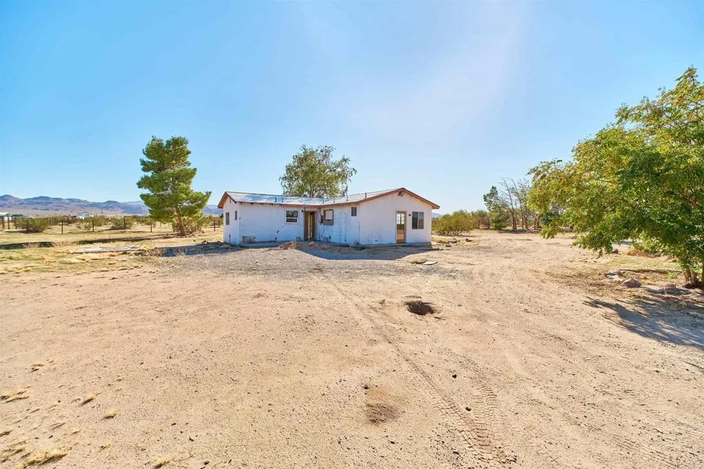 64415 Sun Mesa Road — photo