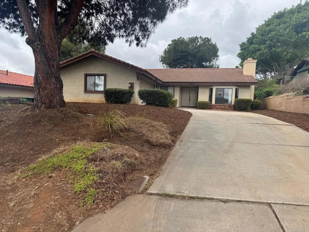 1906 Odell Circle — photo