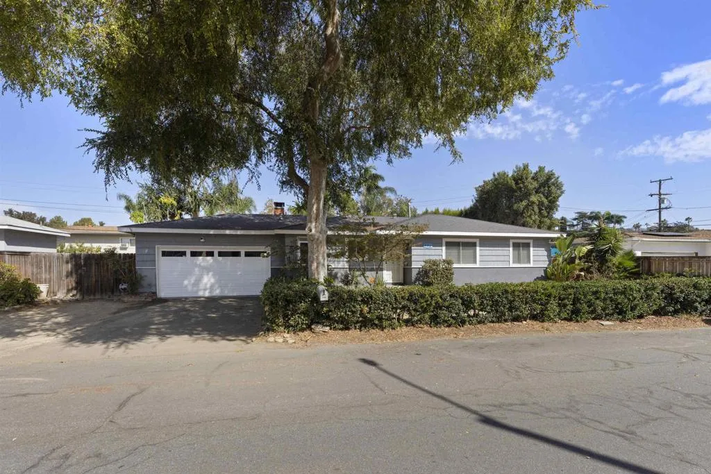 726 Windsor Court, Vista, CA 92084 — photo 3