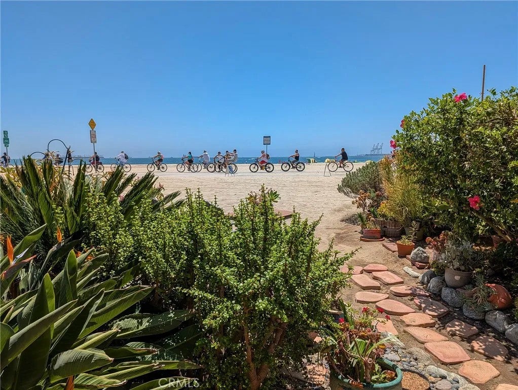1200 E Ocean 12 — photo