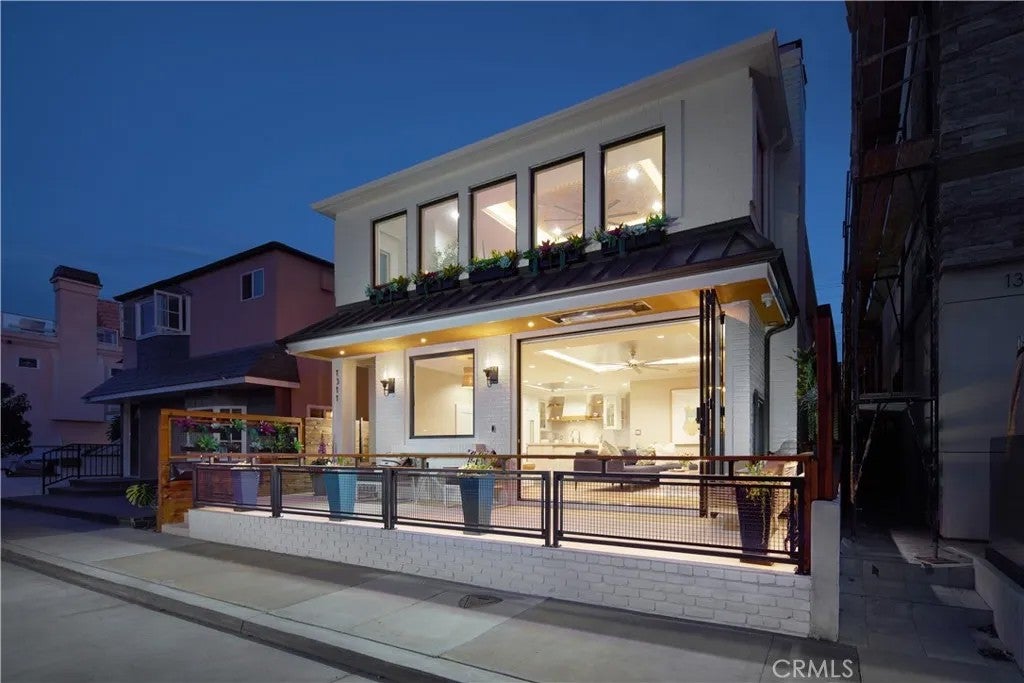 1311 W Bay Avenue — photo