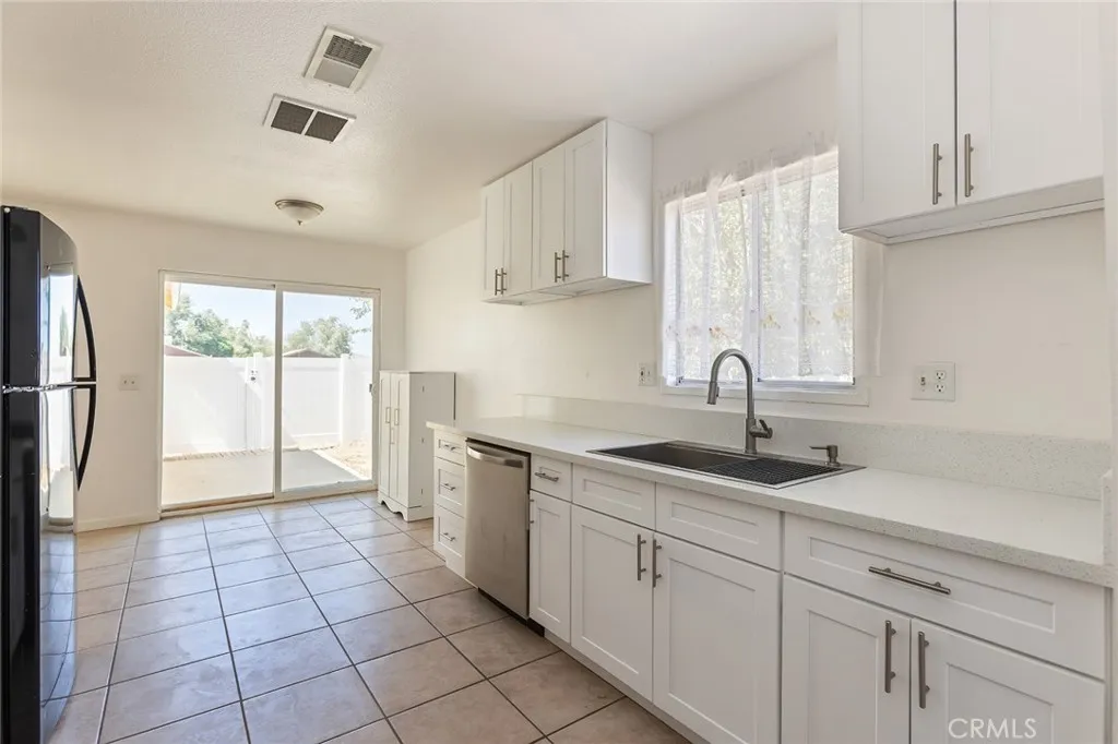 40712 179th East, Lancaster, CA 93535 — photo 3
