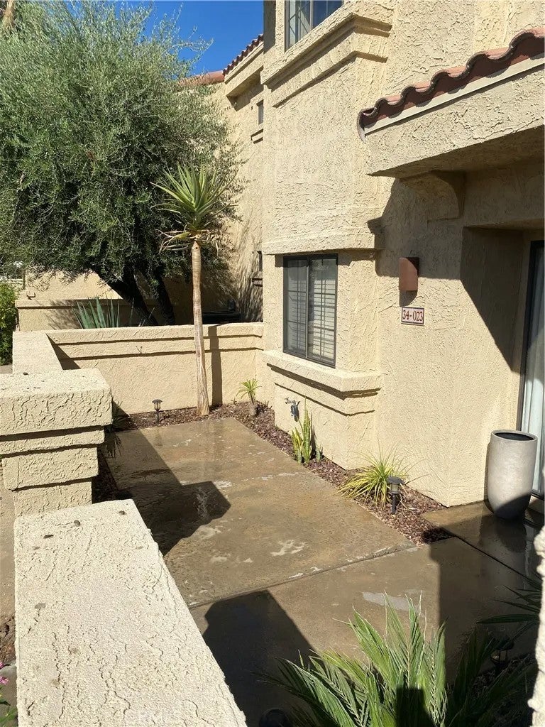34023 Calle Mora — photo