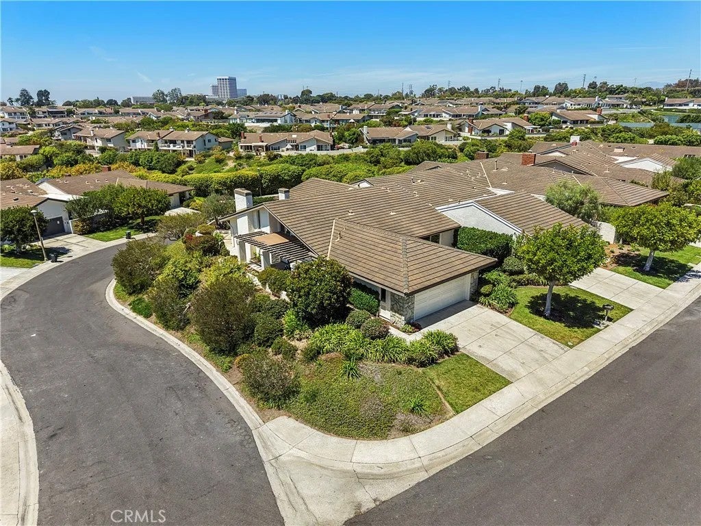 1 Breakwater Drive — photo