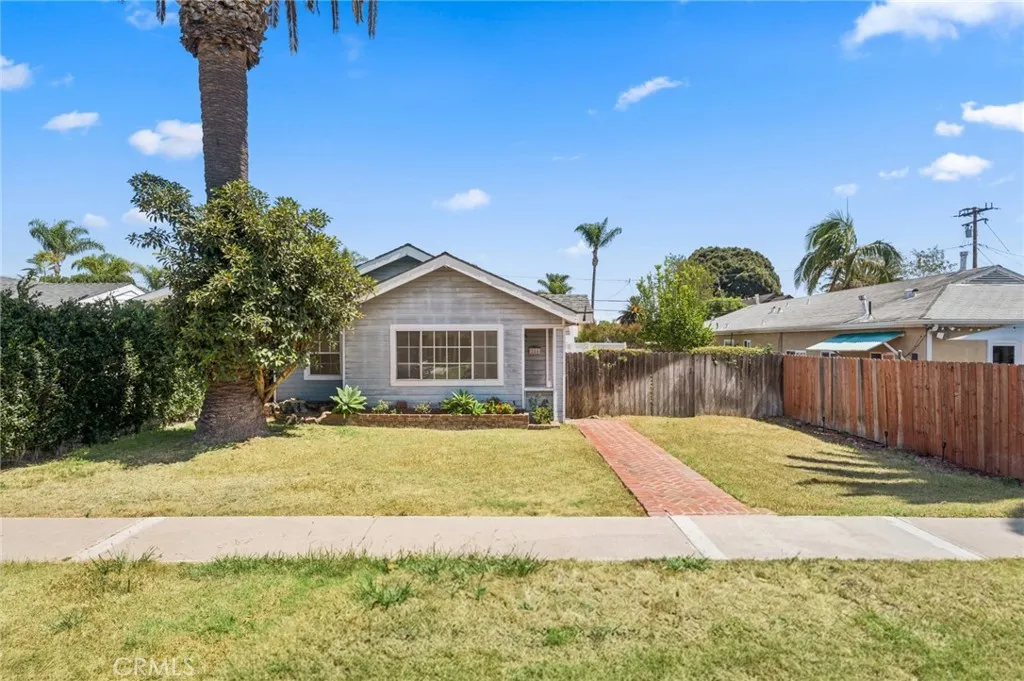 284 E 18th, Costa Mesa, CA 92627 — photo 3