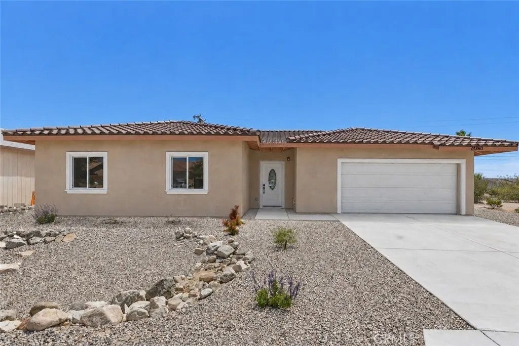 13360 Santa Ysabel Drive — photo