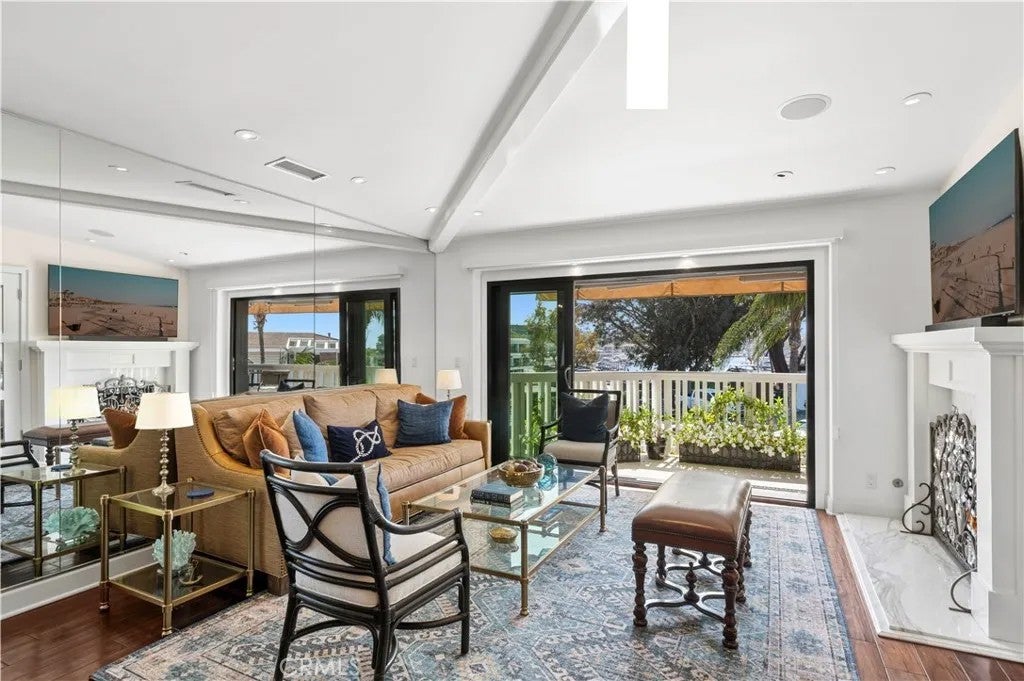 1030 Bayside Cove 702 — photo