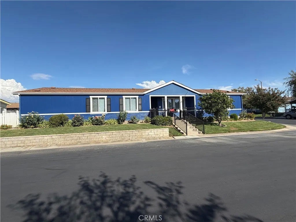 10961 Desert Lawn 409 — photo