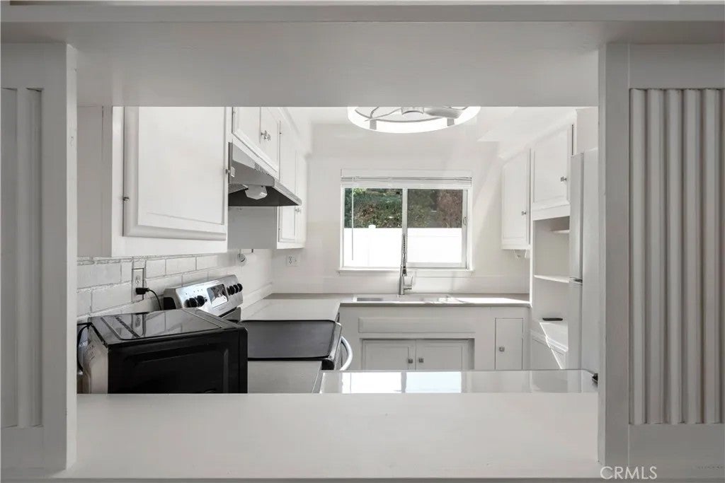 1200 E Ocean 57 — photo