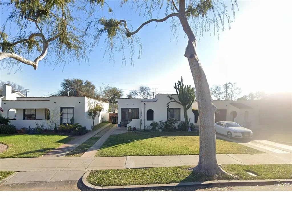 1120 E Whiting Avenue — photo