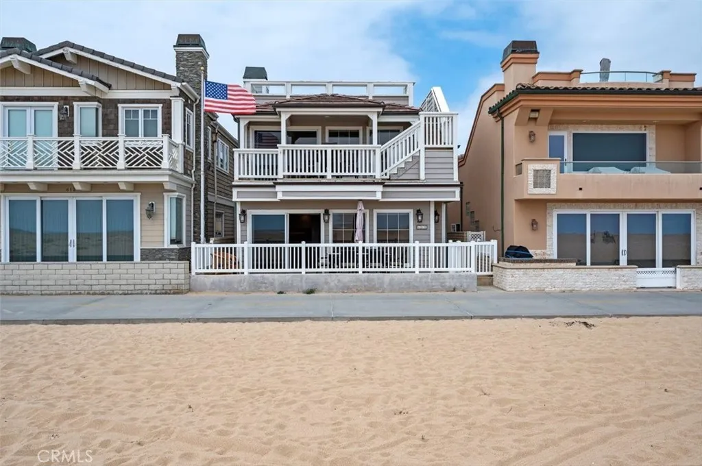 608 W Oceanfront — photo