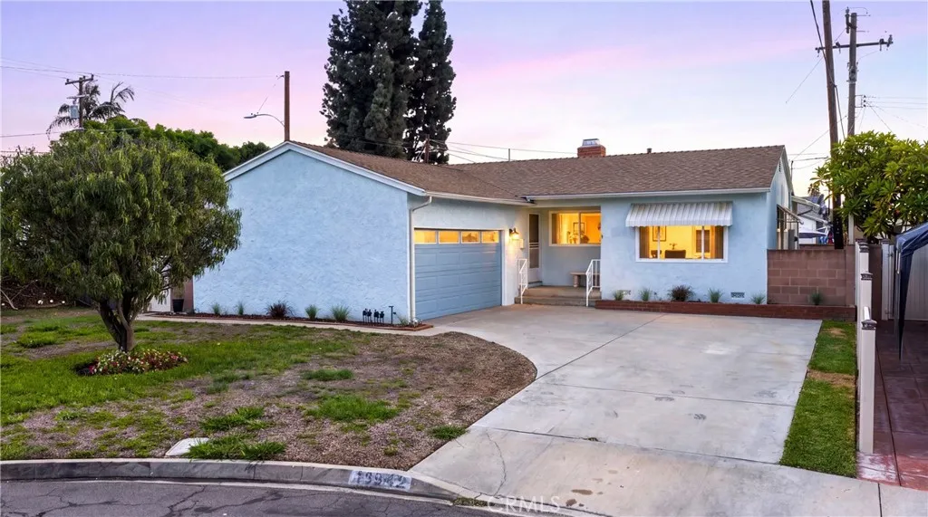 13942 Anola — photo