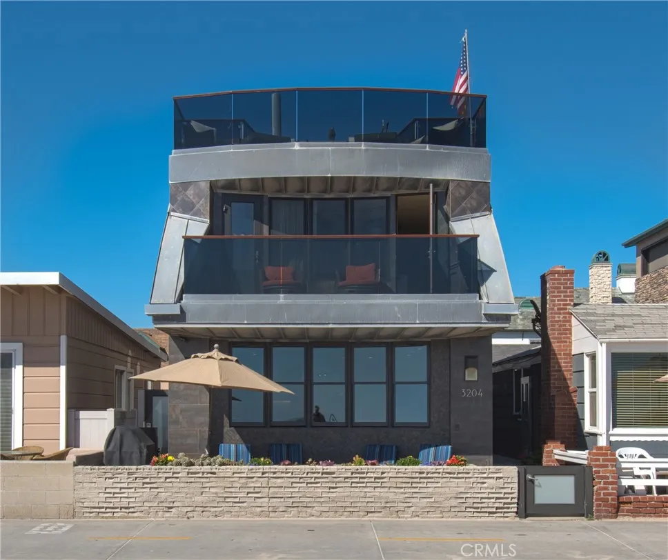 3204 W Oceanfront — photo