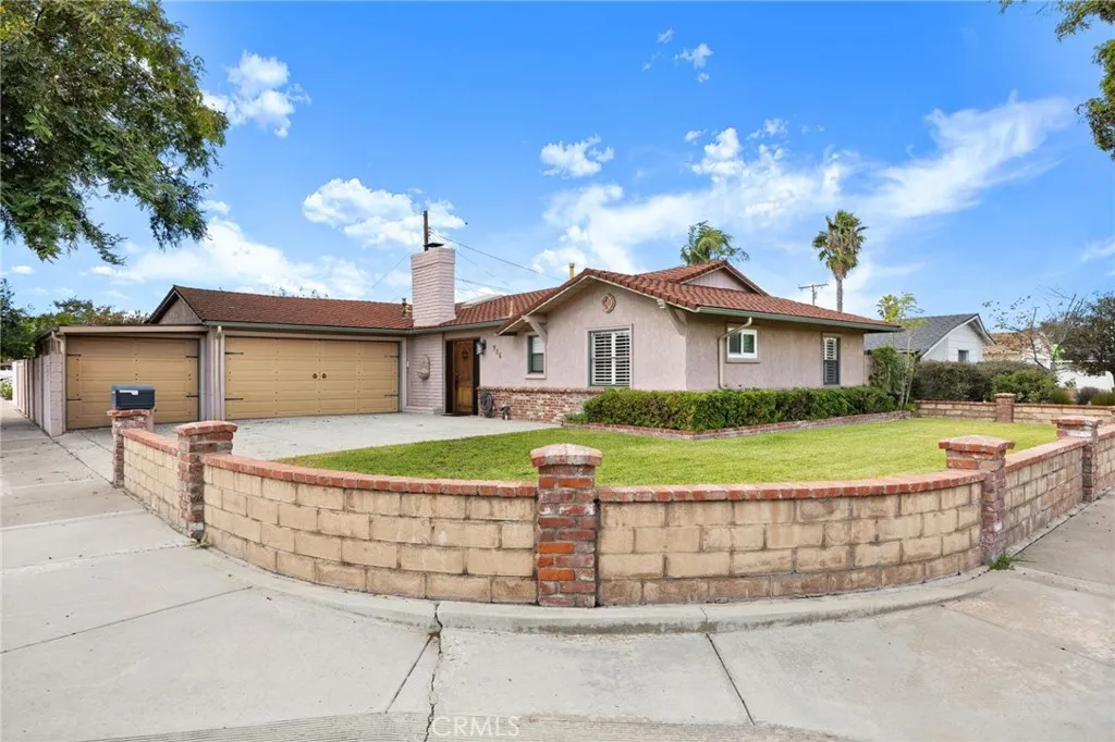 986 Post, Costa Mesa, CA 92626 — photo 2