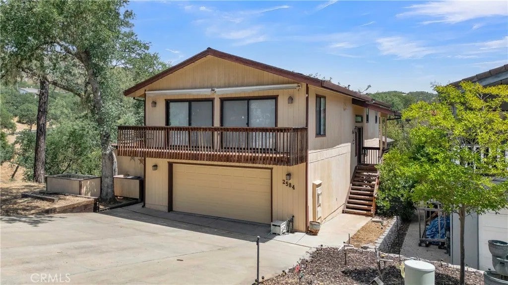 Home in Bradley, CA 93426 — photo 2