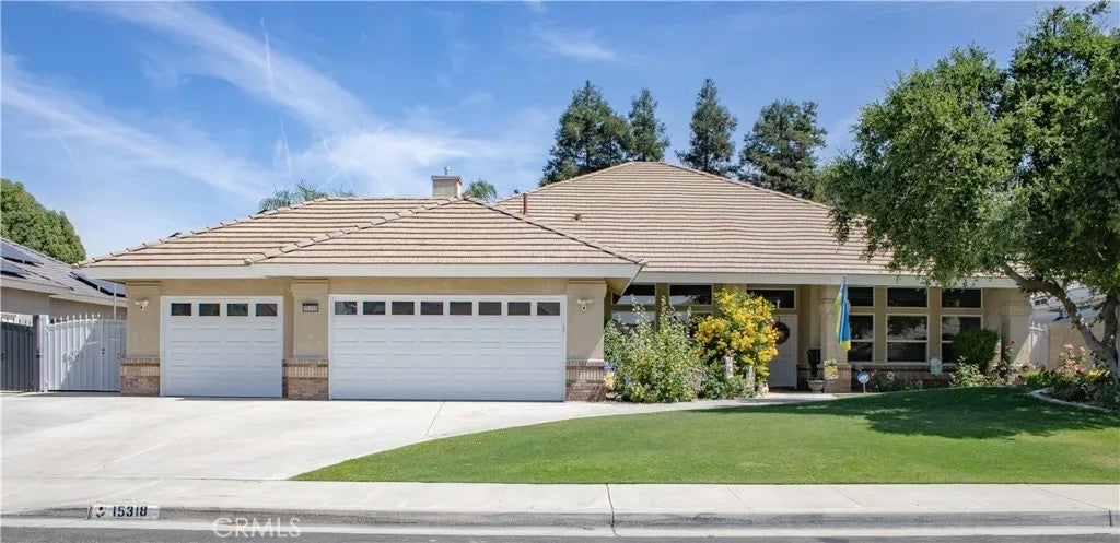 15318 Albert Way — photo
