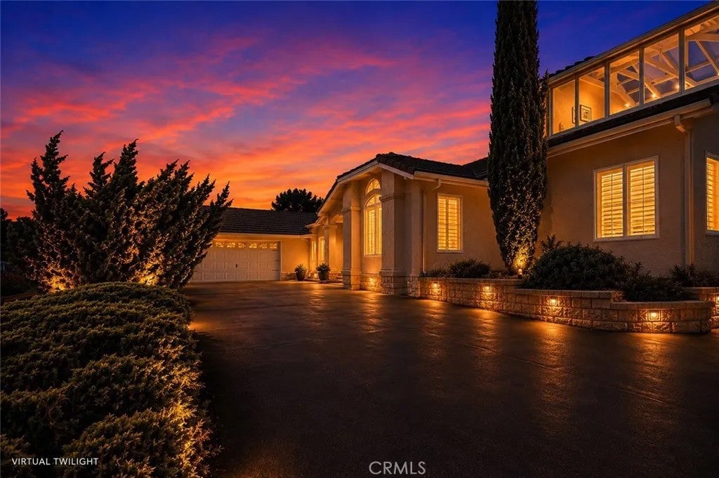 10825 San Marcos — photo