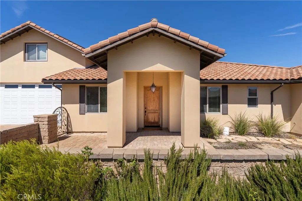 596 Red Cloud Road, Paso Robles, CA 93446 — photo 2