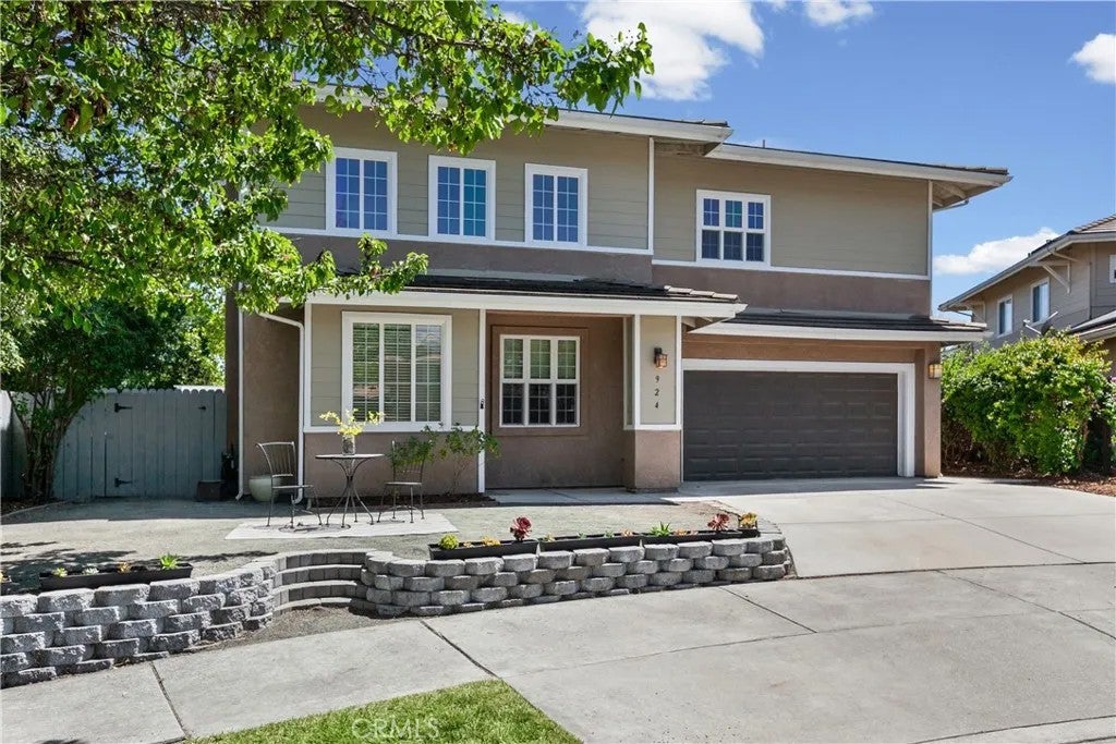 924 Riata Court — photo