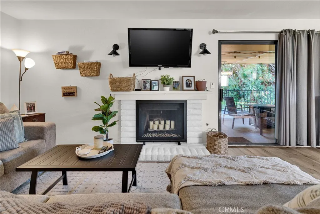 139 Flag, Paso Robles, CA 93446 — photo 2