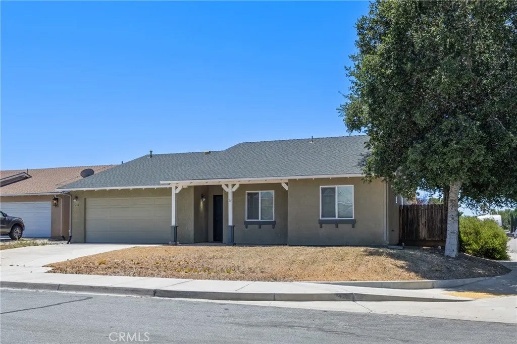 810 Sebastian Court — photo