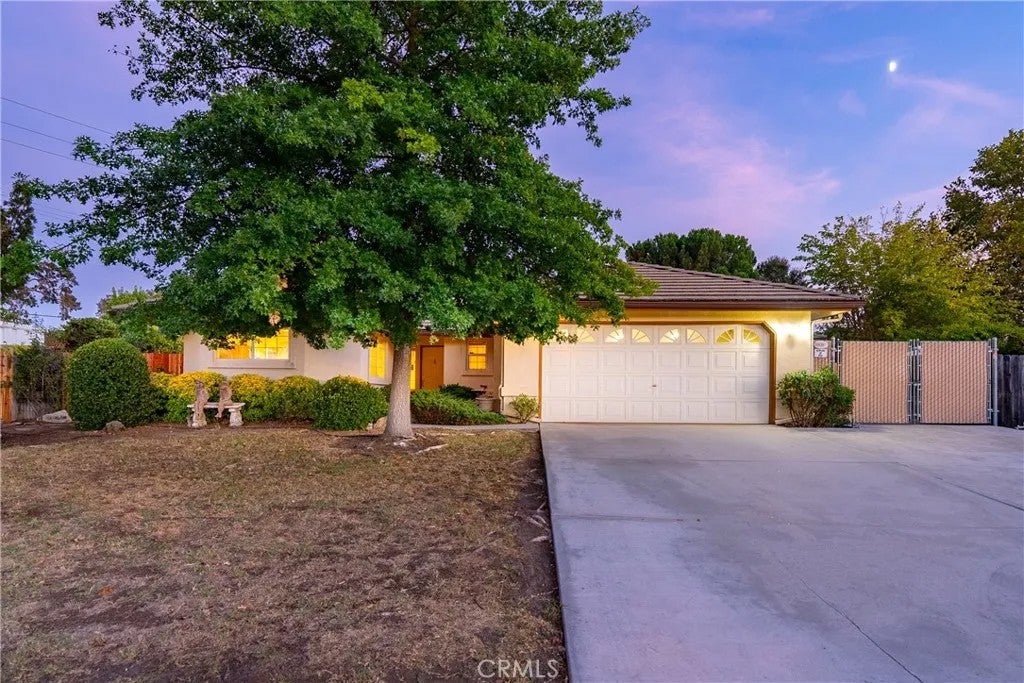 1808 Willowbank — photo