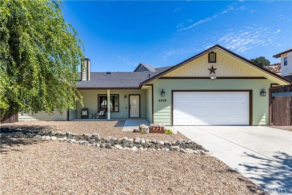 2225 Holly Drive — photo
