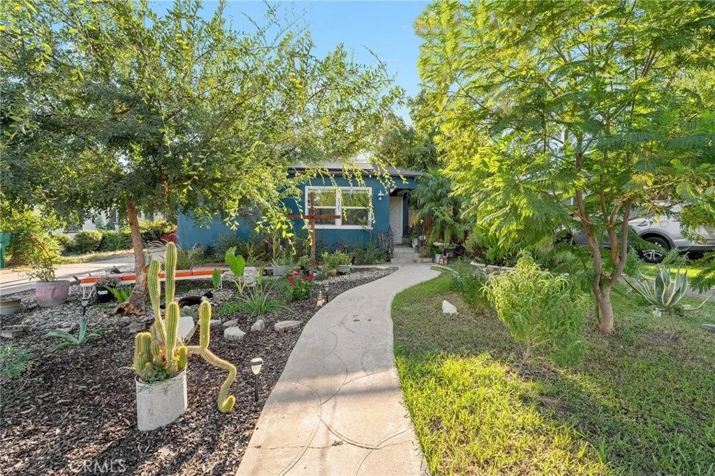 2325 Barnett — photo
