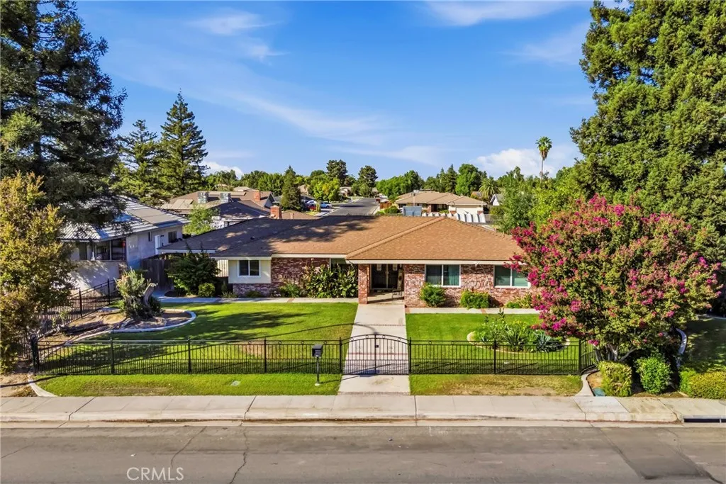 7412 Olive Drive — photo