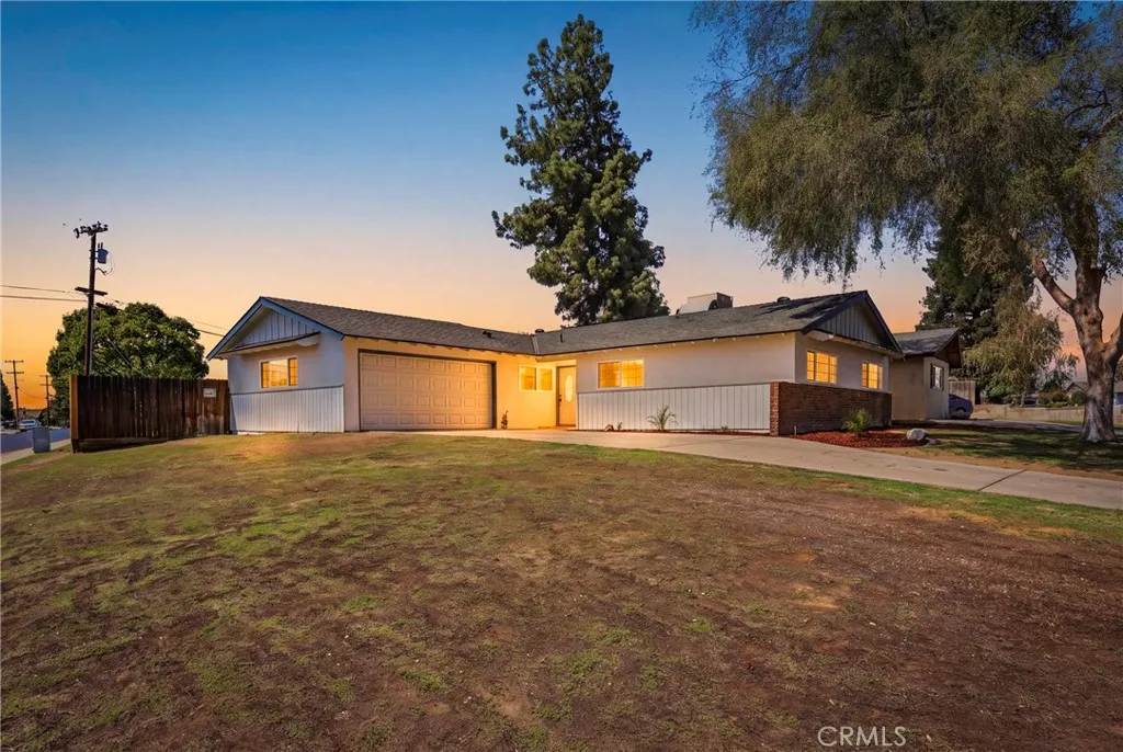 4101 Skye — photo