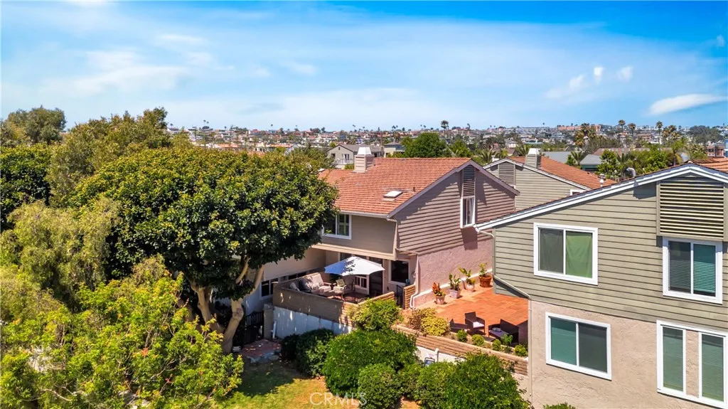 24709 Santa Clara Avenue — photo