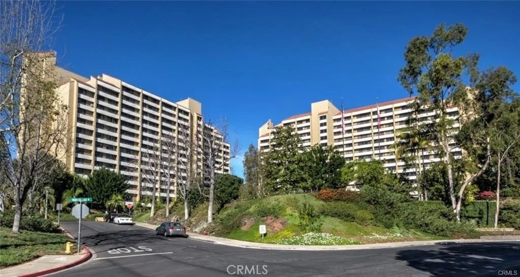 24055 Paseo Del Lago 812 — photo