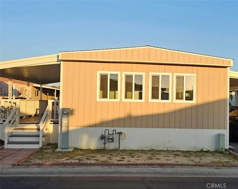 7700 Lampson 52 — photo