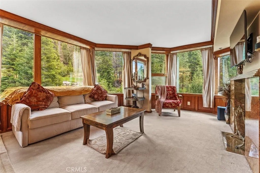 400 Squaw Creek — photo