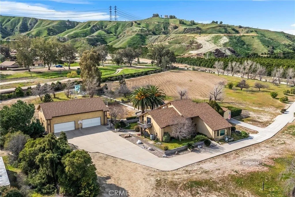 28450 Live Oak Canyon Road — photo