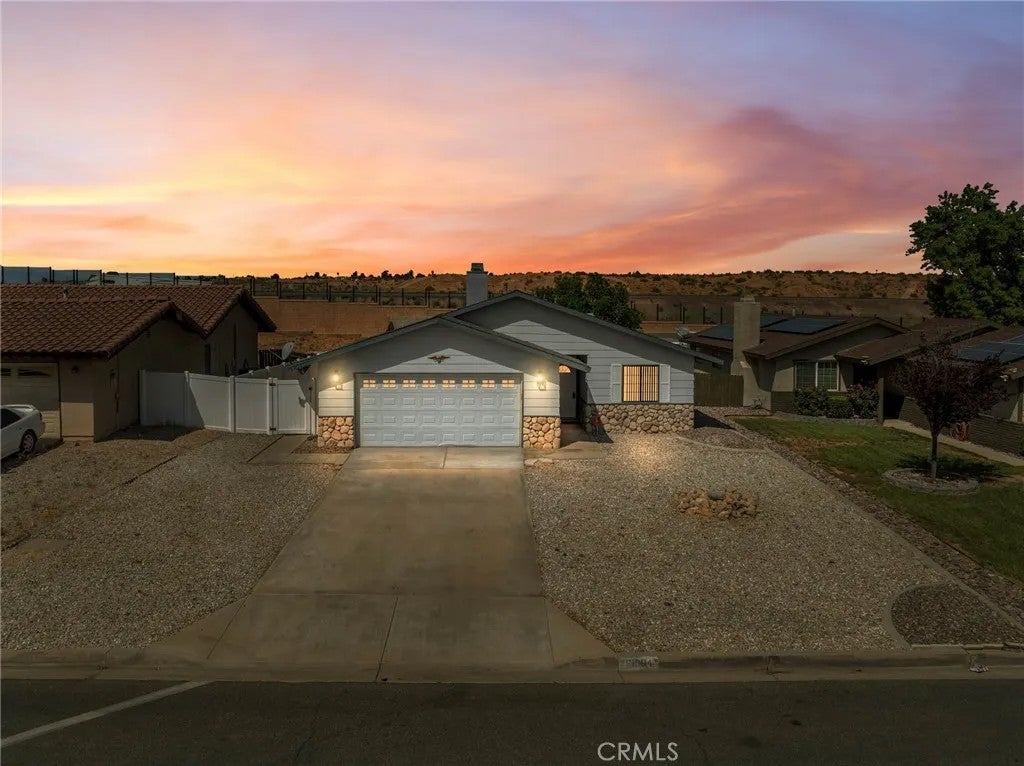 13904 Hidden Valley Road — photo