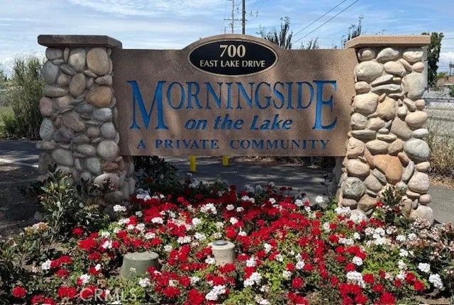 700 E Lake Drive 52 — photo