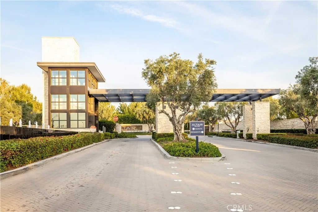 92 Interstellar, Irvine, CA 92618 — photo 2